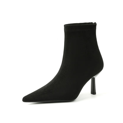 Kick Point Suede Booties