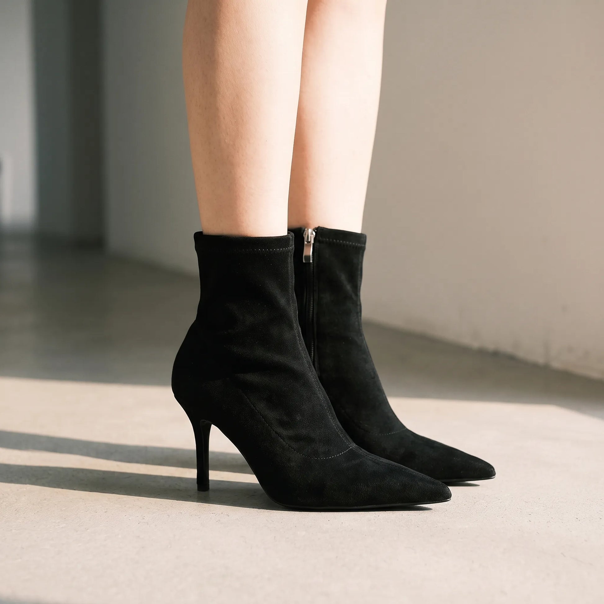 Pointed Toe Kitten Heel Booties