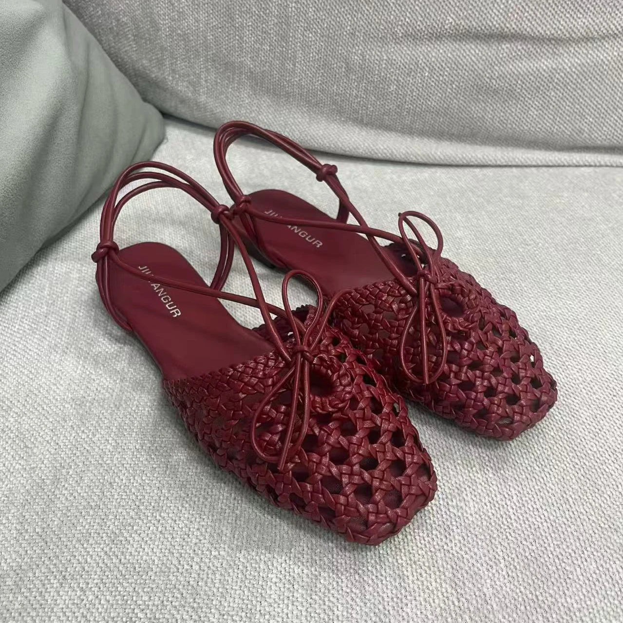 Riviera Woven Flat