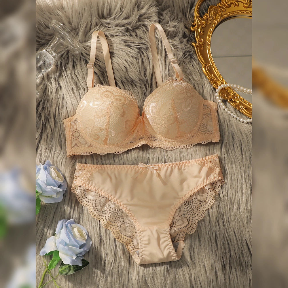 Bloom Lace Set