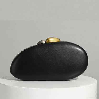 The Pebble Clutch