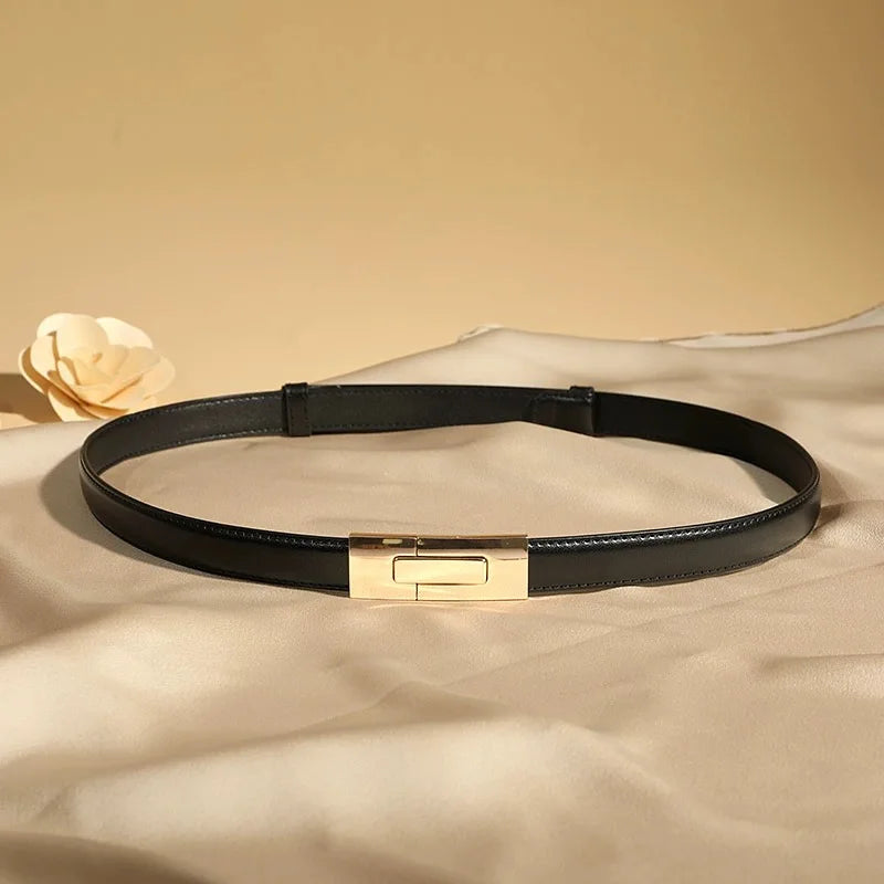 Twist-Lock Leather Belt