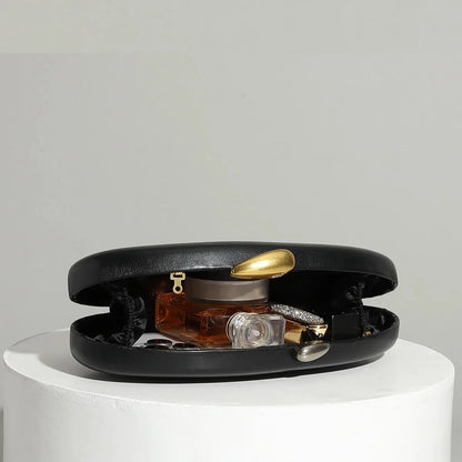 The Pebble Clutch