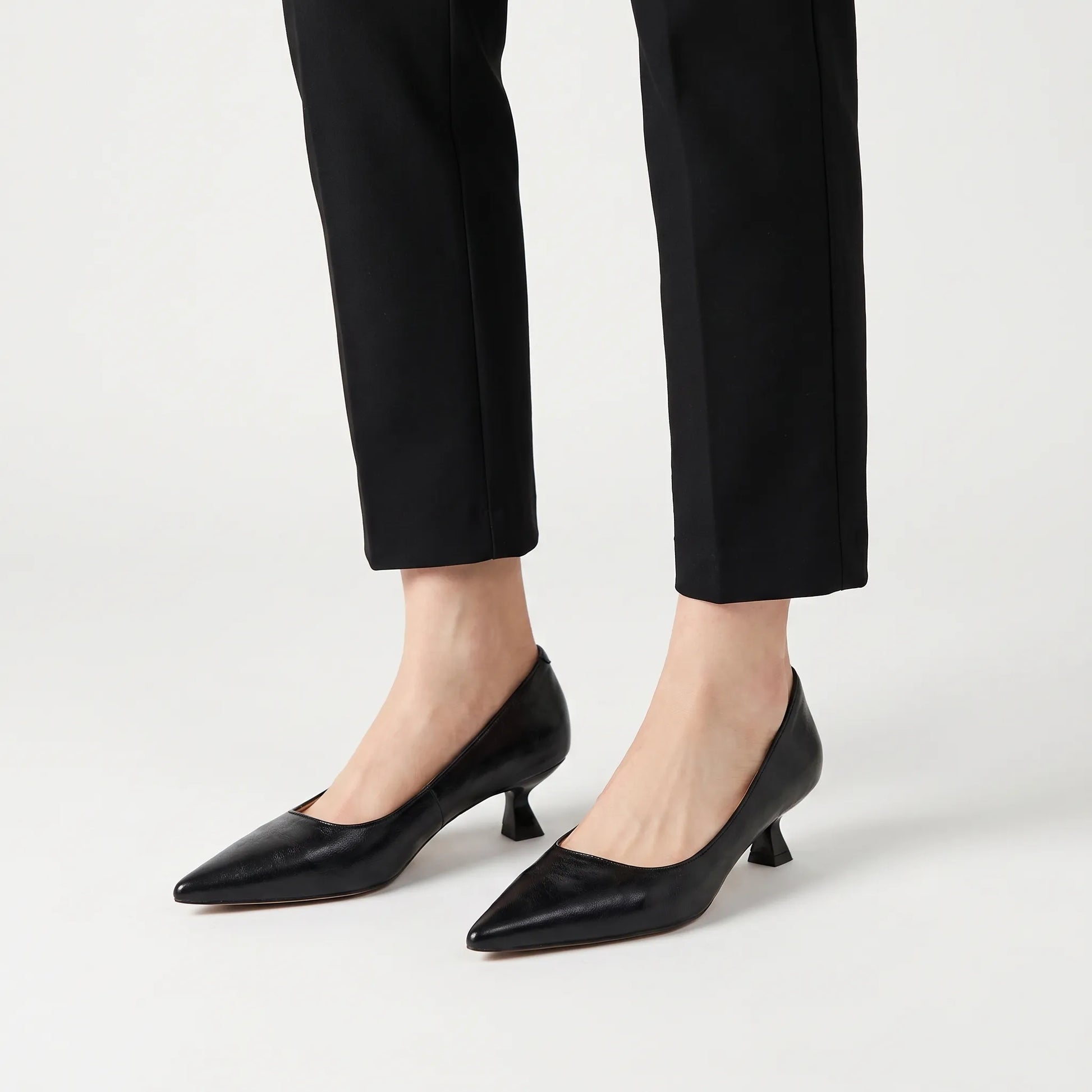 Women's Pointed Toe Pumps